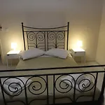 Apartman Yialos *