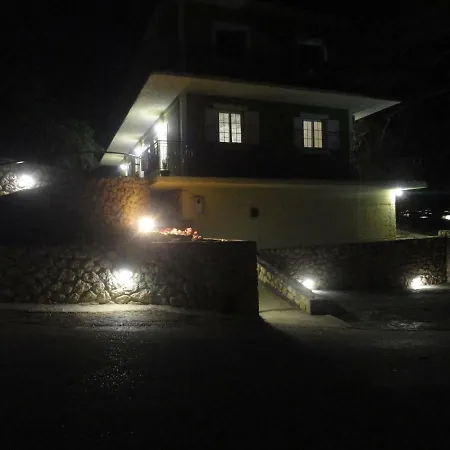 Apartment Yialos